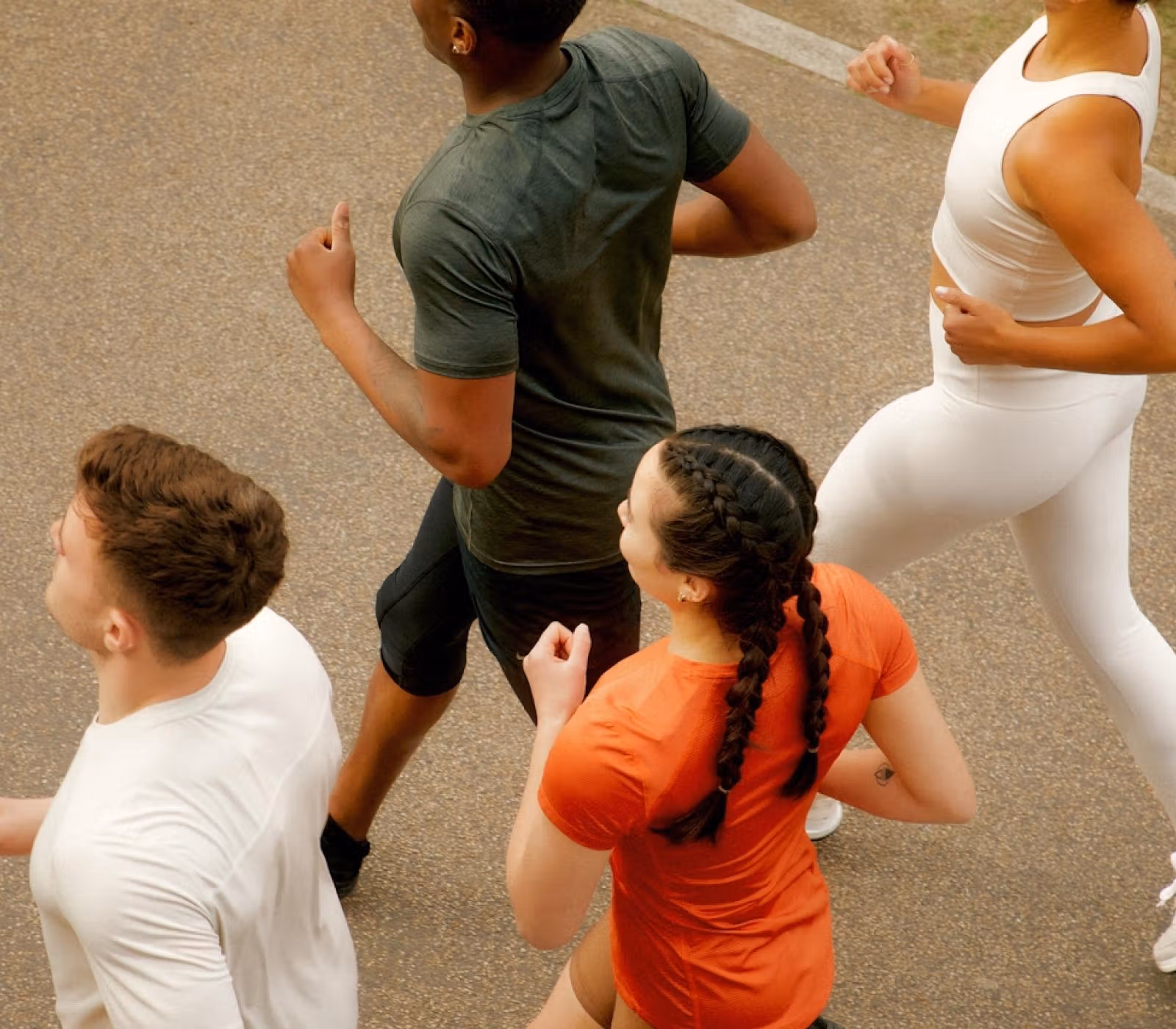 runners exhibiting healthy lifestyle